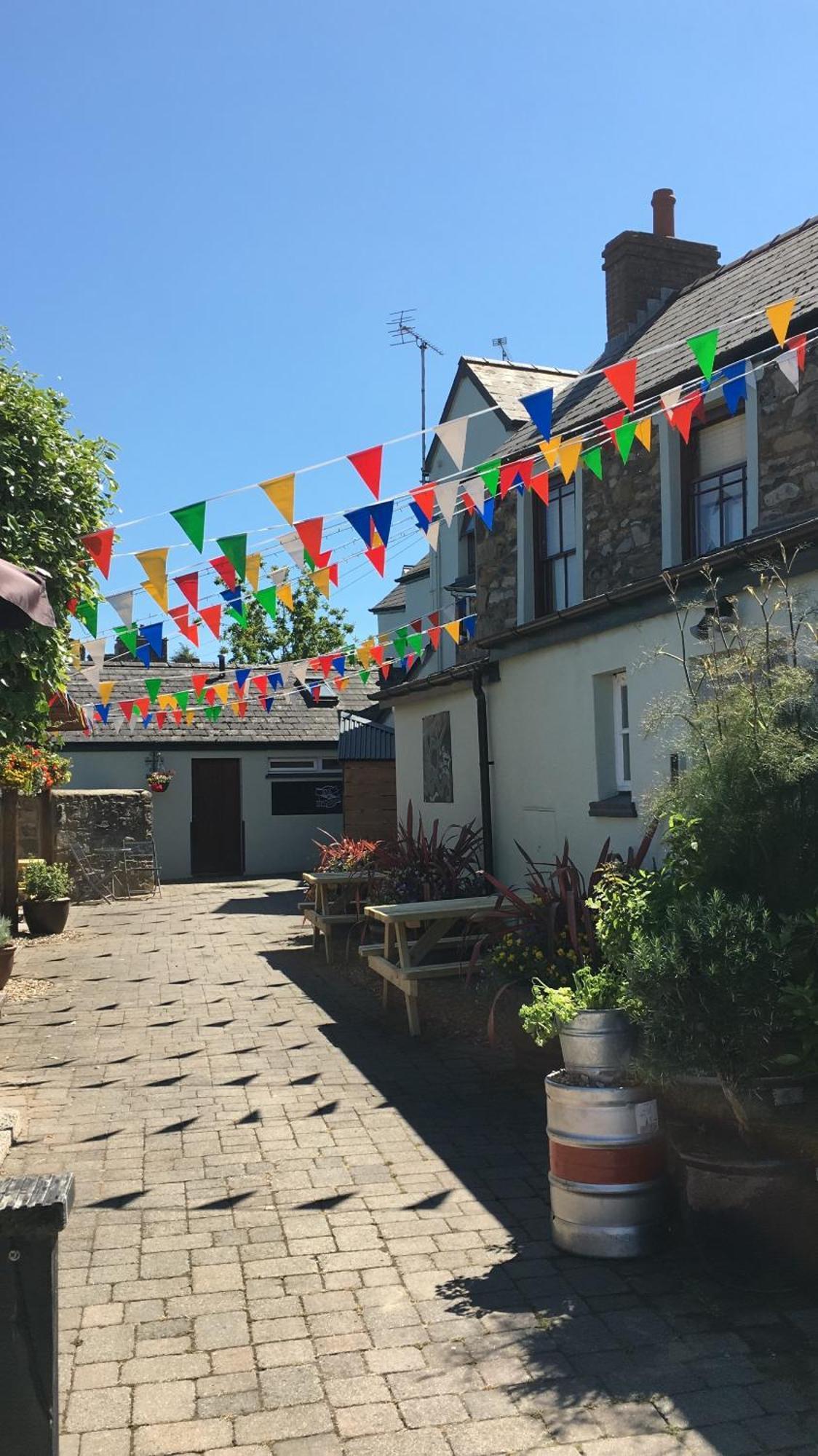 Castle Inn Нюпорт Екстериор снимка